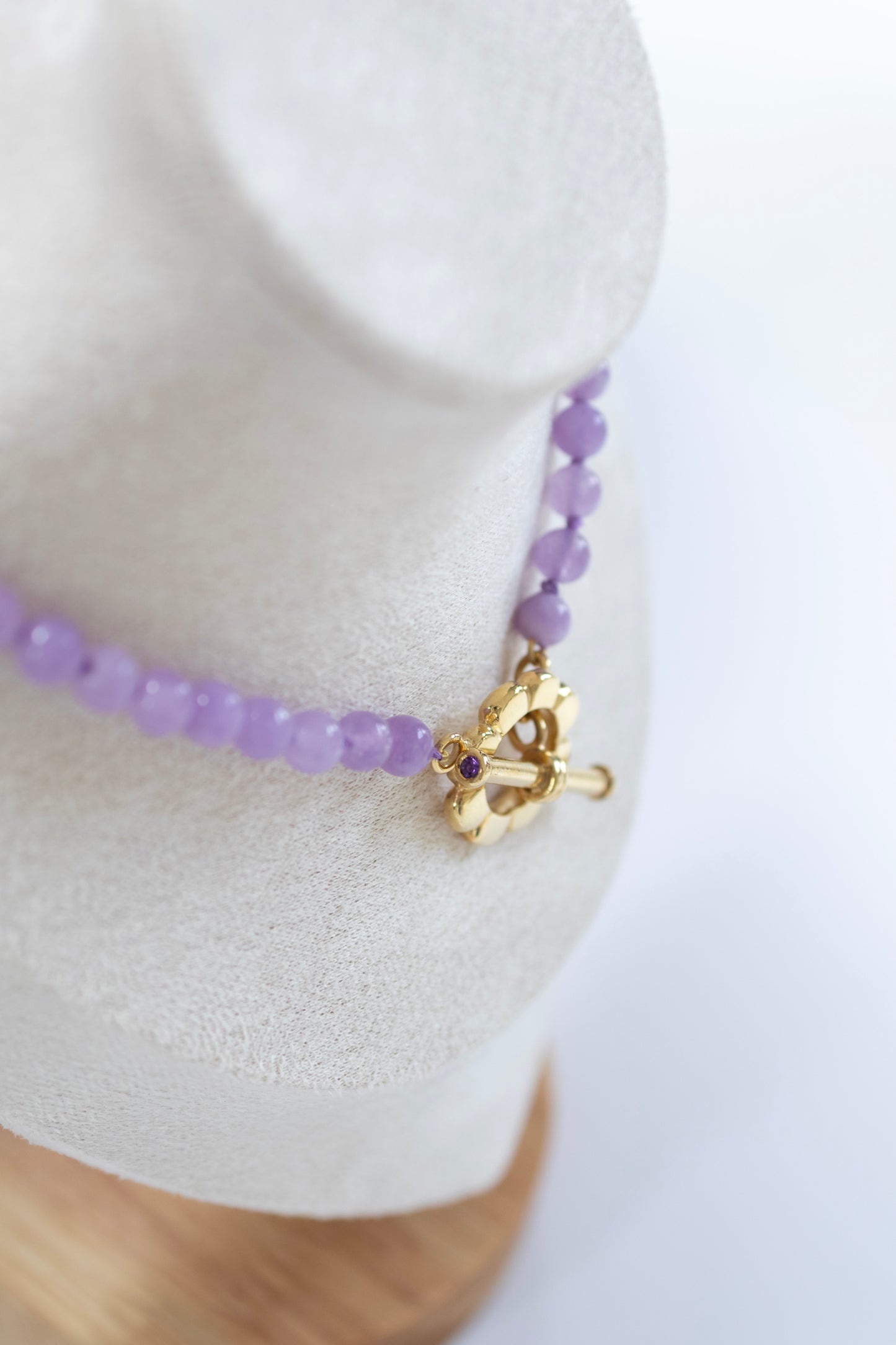The Iris Necklace